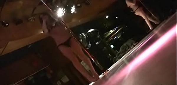  Hot Girlfriend Filmed In A Strip Bar Dancing